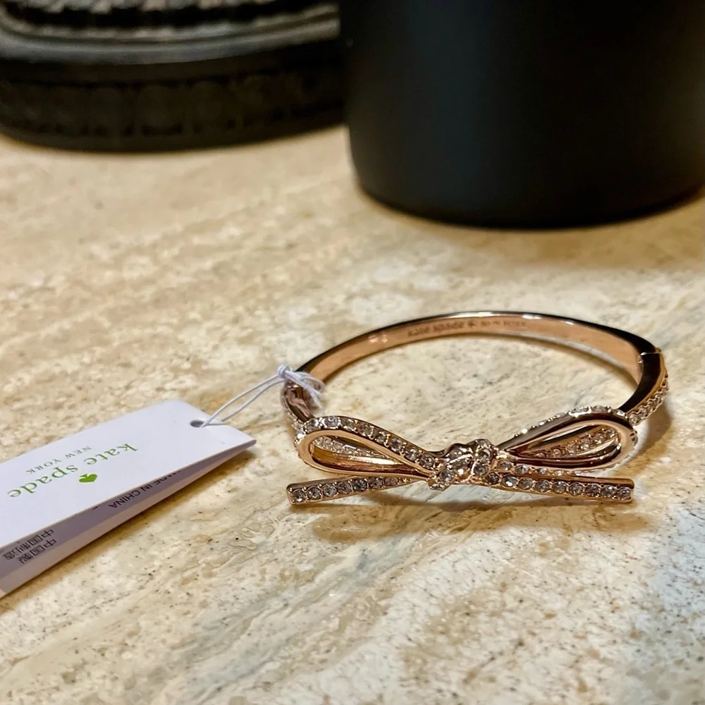 Kate Spade Skinny Mini Bow Bracelet NWT - Picture 2 of 2
